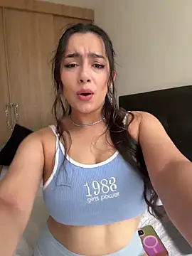 Nicollemays online show from March 12, 4:11 pm