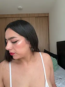 Nicollemays online show from April 9, 6:03 pm