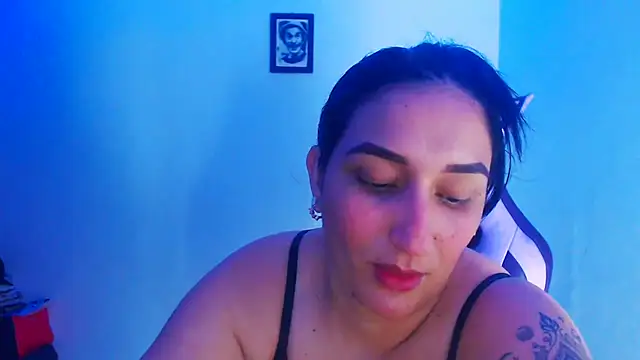 liz dirty online show from October 31, 10:38 pm