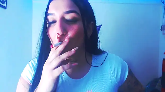 Snapshot of liz_dirty chatting on April 28, 10:47 pm liz dirty online show from April 28, 10:47 pm