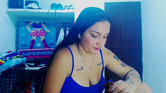 Snapshot of liz_dirty chatting on March 19, 11:03 pm liz dirty online show from March 19, 11:03 pm
