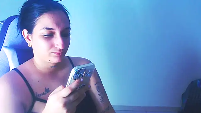 liz dirty online show from April 10, 10:39 pm