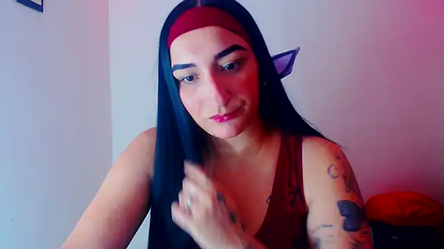 liz dirty online show from February 15, 10:30 pm