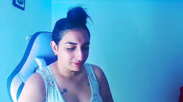 liz dirty online show from April 3, 10:38 pm