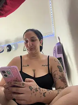 liz dirty online show from June 19, 9:42 pm