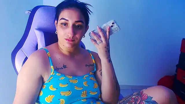 liz dirty online show from December 4, 10:42 pm