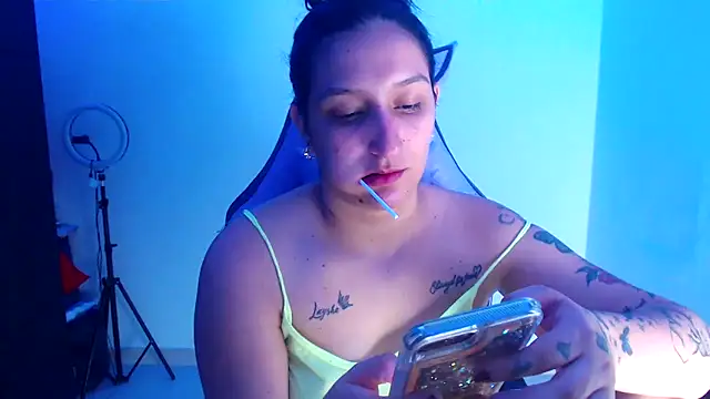 Snapshot of liz_dirty chatting on September 10, 11:04 pm liz dirty online show from September 10, 11:04 pm