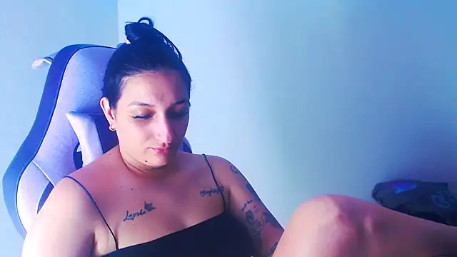 liz dirty online show from March 25, 10:19 pm