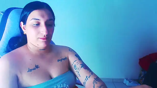 Snapshot of liz_dirty chatting on May 22, 10:30 pm liz dirty online show from May 22, 10:30 pm