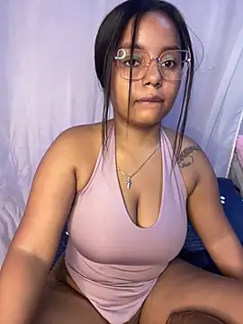 Aleja DANS online show from June 3, 1:56 pm