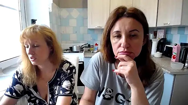 Snapshot of DonnaMagdalena chatting on October 2, 7:23 am DonnaMagdalena online show from October 2, 7:23 am