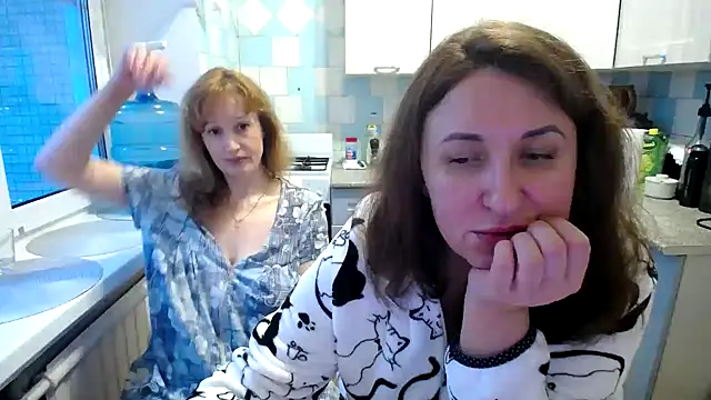 Snapshot of DonnaMagdalena chatting on January 10, 7:04 am DonnaMagdalena online show from January 10, 7:04 am