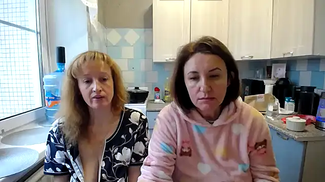 Snapshot of DonnaMagdalena chatting on October 22, 7:08 am DonnaMagdalena online show from October 22, 7:08 am