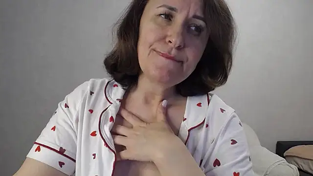 DonnaMagdalena online show from March 7, 6:46 pm