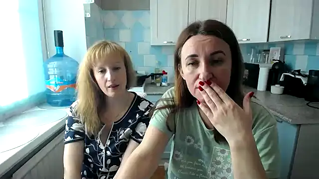 Snapshot of DonnaMagdalena chatting on September 30, 7:14 am DonnaMagdalena online show from September 30, 7:14 am