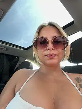 Snapshot of Cute_Anissa chatting on June 29, 9:49 am Cute Anissa online show from June 29, 9:49 am