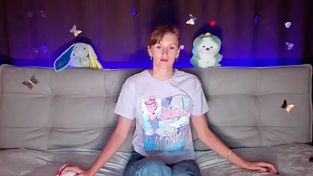 intolerable girl online show from September 12, 8:03 am