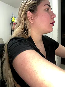 Celestedubois online show from December 18, 11:19 pm