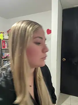 Celestedubois online show from December 18, 2:53 am