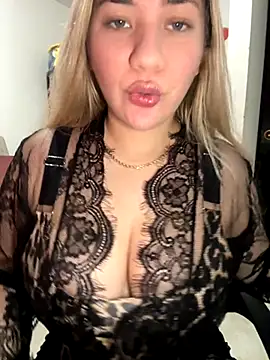 Snapshot of Celestedubois chatting on November 14, 8:12 pm Celestedubois online show from November 14, 8:12 pm