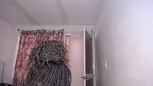 yselahot online show from October 5, 4:53 pm