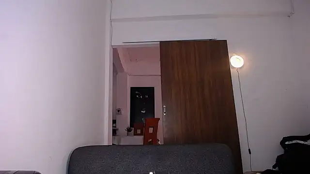 yselahot online show from February 9, 4:16 pm