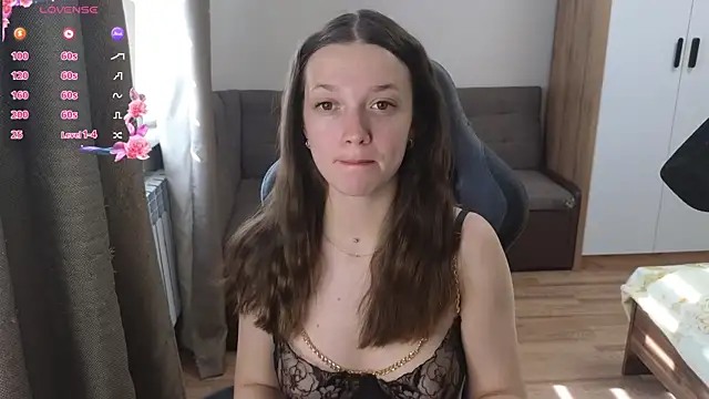 Snapshot of Tender-Mia chatting on May 15, 11:19 am Tender-Mia online show from May 15, 11:19 am