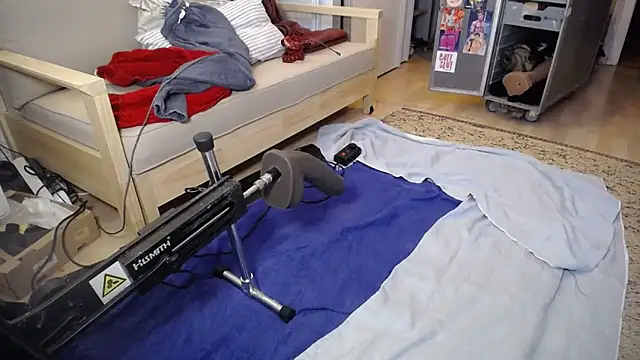 natjuk online show from April 2, 5:41 pm