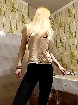  Sweet Love  online show from February 17, 3:55 pm