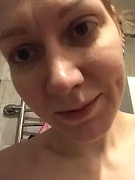  Sweet Love  online show from April 10, 10:44 am