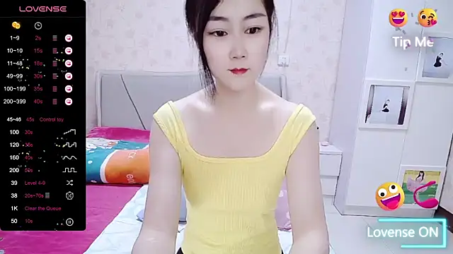 Snapshot of Elvira_baby chatting on March 3, 4:43 am Elvira baby online show from March 3, 4:43 am