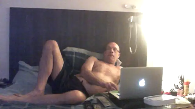 dazuk4513 online show from July 12, 12:00 am