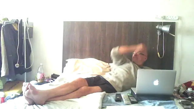 dazuk4513 online show from May 11, 4:04 pm