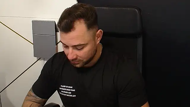 DuncanStone online show from October 18, 4:58 am