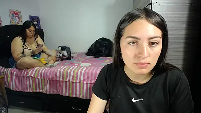 Snapshot of SharaPatinson chatting on October 22, 8:08 pm SharaPatinson online show from October 22, 8:08 pm