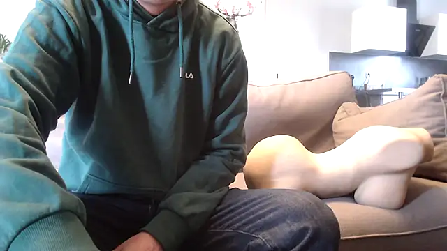 freddy0222222 online show from May 8, 7:56 am