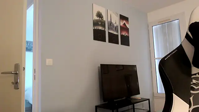 freddy0222222 online show from November 5, 7:11 am