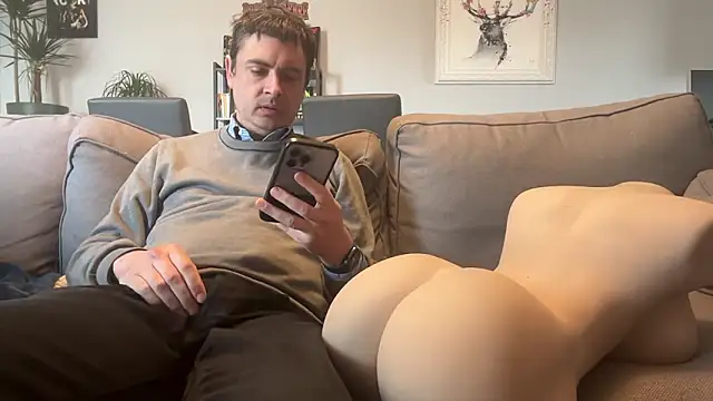 freddy0222222 online show from March 10, 12:20 pm