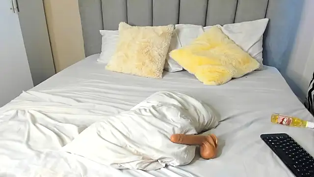 sexybutt888 online show from March 4, 10:34 am