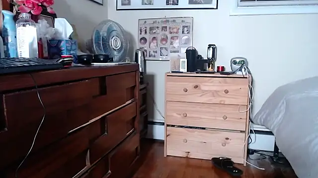 hottottrot691 online show from January 10, 8:09 am