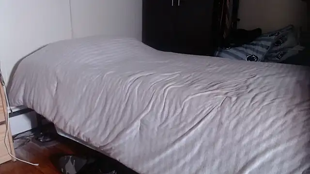 hottottrot691 online show from April 13, 12:25 am