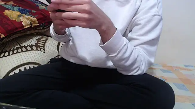 Alexdelarge323 online show from February 5, 11:39 am