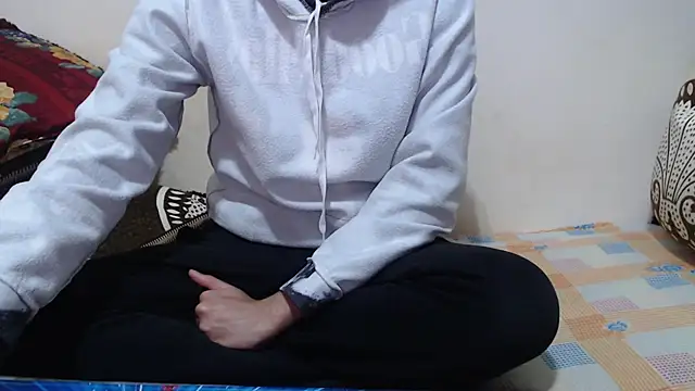 Alexdelarge323 online show from February 13, 11:21 am