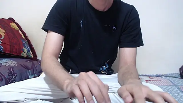 Alexdelarge323 online show from May 18, 2:22 pm