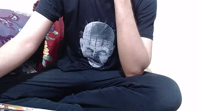 Snapshot of Alexdelarge323 chatting on June 13, 4:16 pm Alexdelarge323 online show from June 13, 4:16 pm