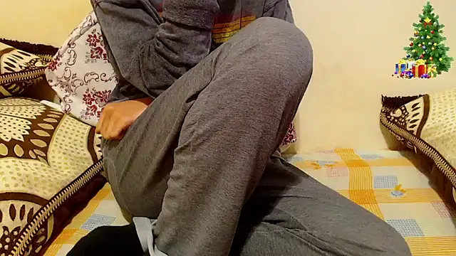 Alexdelarge323 online show from December 18, 11:58 am