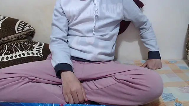 Alexdelarge323 online show from March 13, 2:00 pm