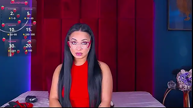 MadyLuxxx online show from March 5, 8:05 pm