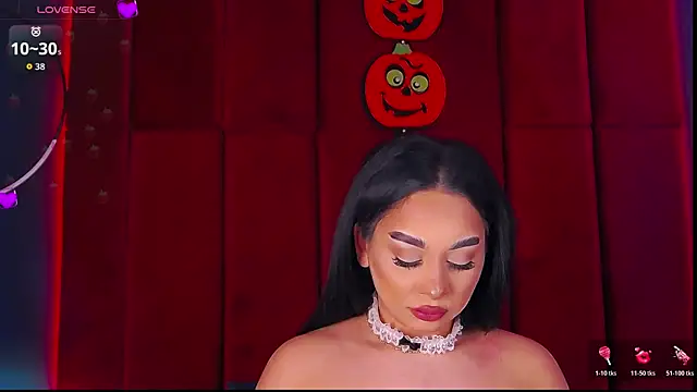 MadyLuxxx online show from October 31, 7:43 pm