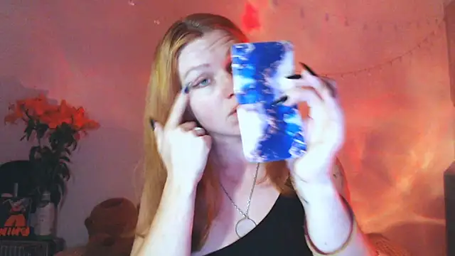 Cassie Wild online show from March 11, 10:20 am